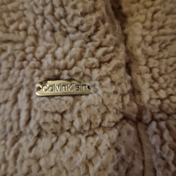 Calvin K. Fuzz Vest xs fits M - Picture 4 of 8